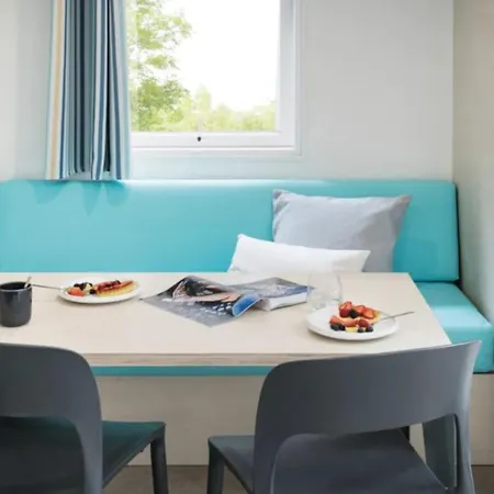 Mobil Avec Terrasse Pour 4 Personnes, 2 - Api-1-52-1287 Camping *